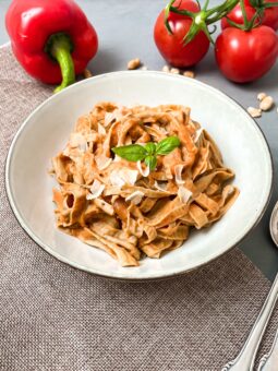 Geröstete Paprika & Erdnuss Pasta